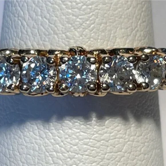 14k Solid Yellow Gold Anniversary Band Size 5 sizable up/down - Picture 4 of 6